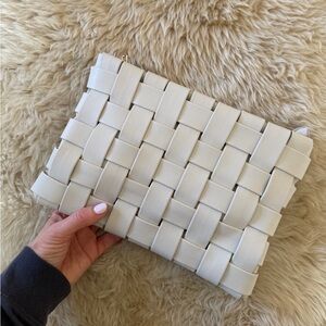 ANTHROPOLOGIE Lindy Woven Vegan Leather Clutch - Cream